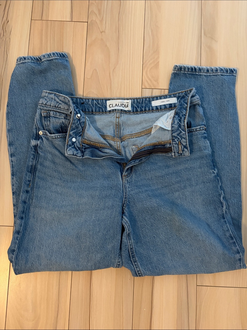 Dynamite Straight-Leg Blue Denim Jeans “Claudia”